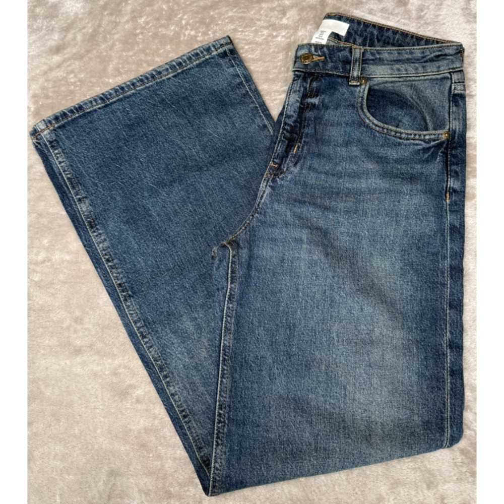 H&M Blue Medium Wash Wide Leg Denim Jeans Womens Size 8 NWOT